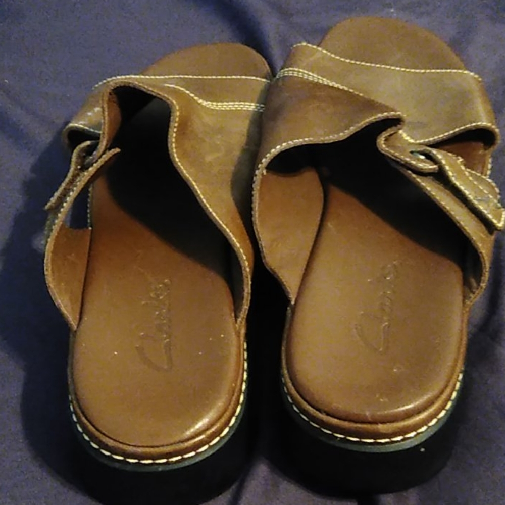 Sandles
